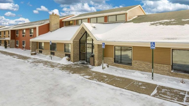 AmericInn by Wyndham Sioux Falls