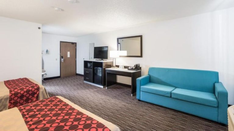 Americas Best Value Inn Charlotte, MI