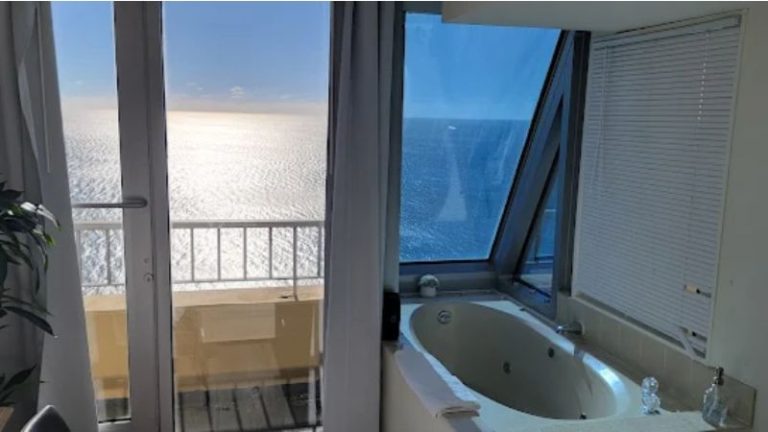 Atlantic Palace Suites