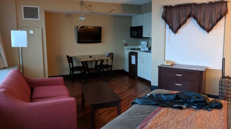 Atlantic Palace Suites