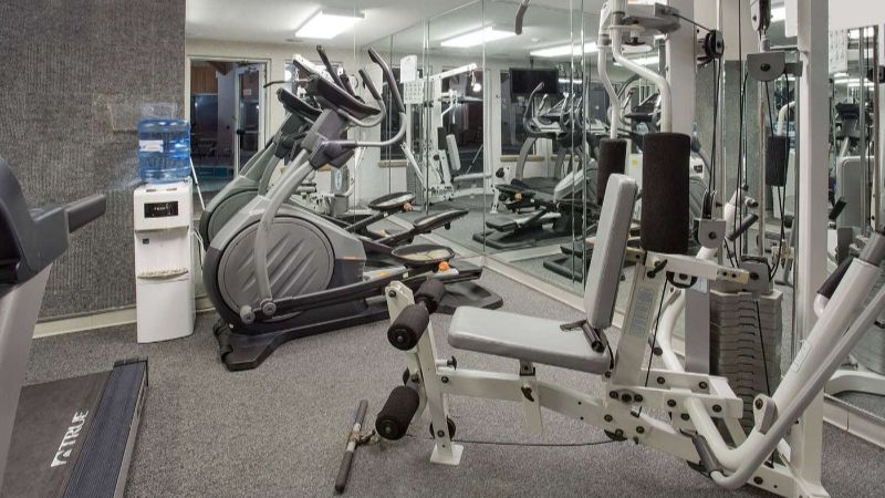 Baymont by Wyndham Freeport, room with private jacuzzi, photo 7