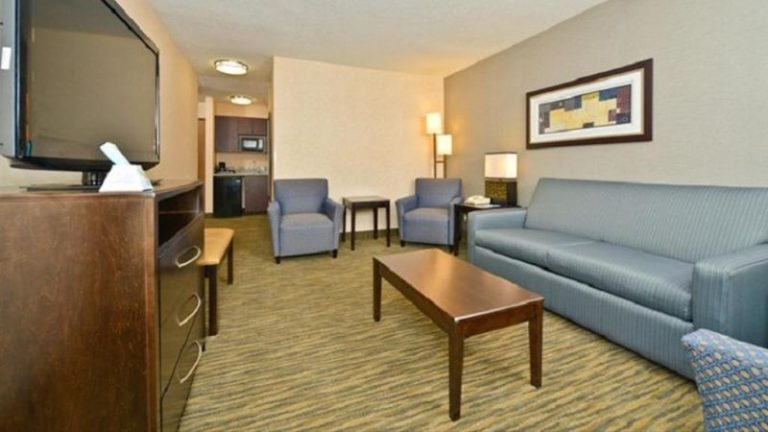 Best Western Plus Coldwater Hotel