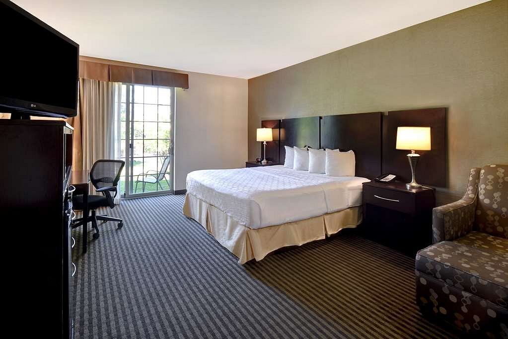 CROWNE PLAZA PHILADELPHIA - KING OF PRUSSIA, AN IHG HOTEL $117