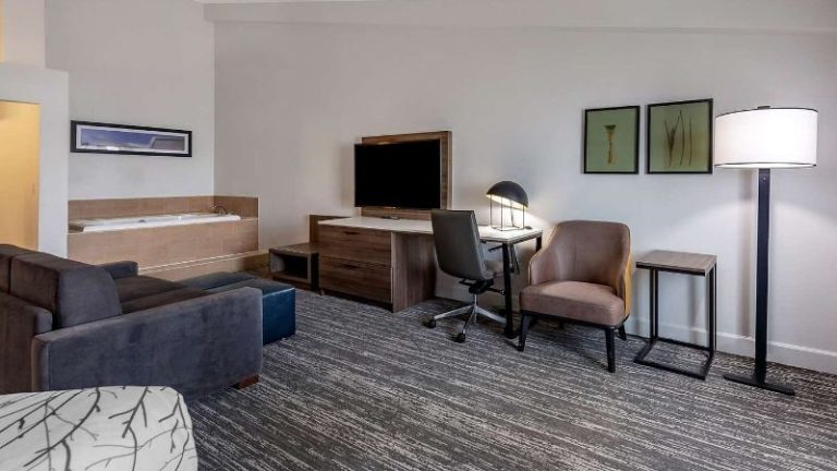 Best Western Premier Denver East