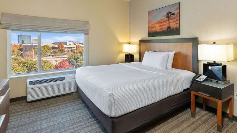 Cambria Hotel Plano Frisco