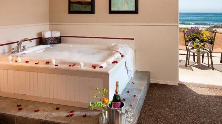 Cambria Landing Inn & Suites