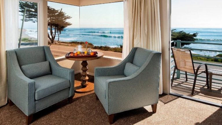 Cambria Landing Inn & Suites