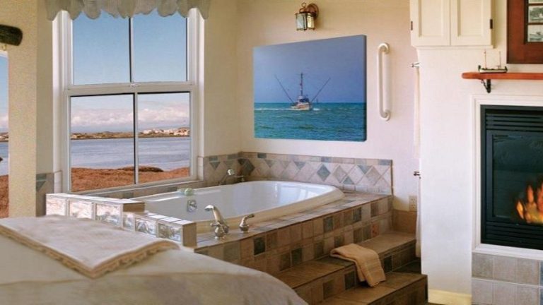 Captain’s Inn at Moss Landing