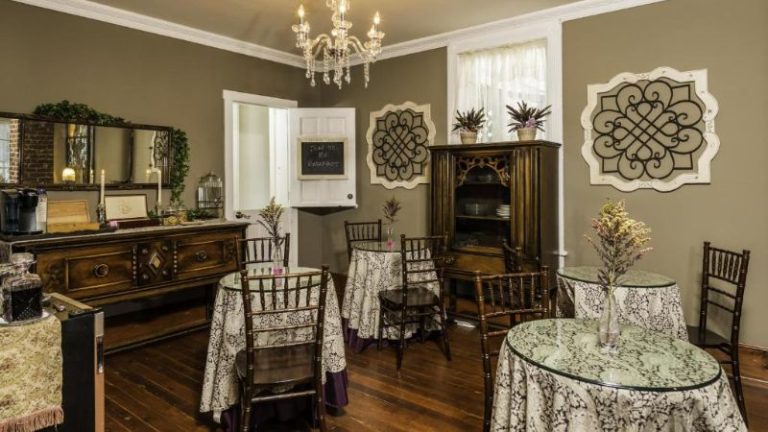 Carriage Way Inn Bed & Breakfast
