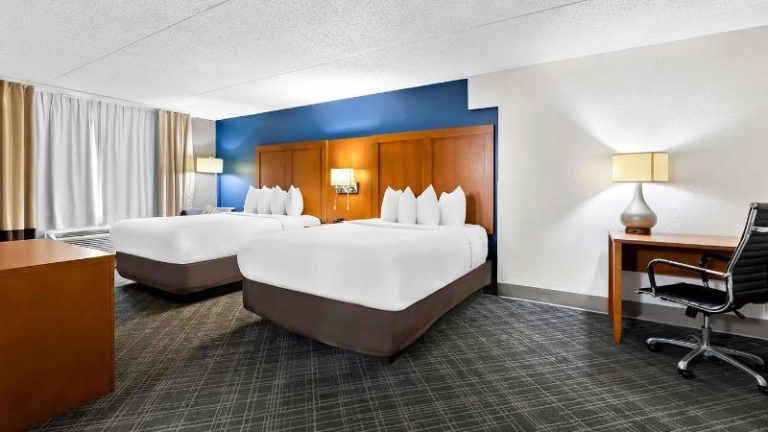 Comfort Inn & Suites