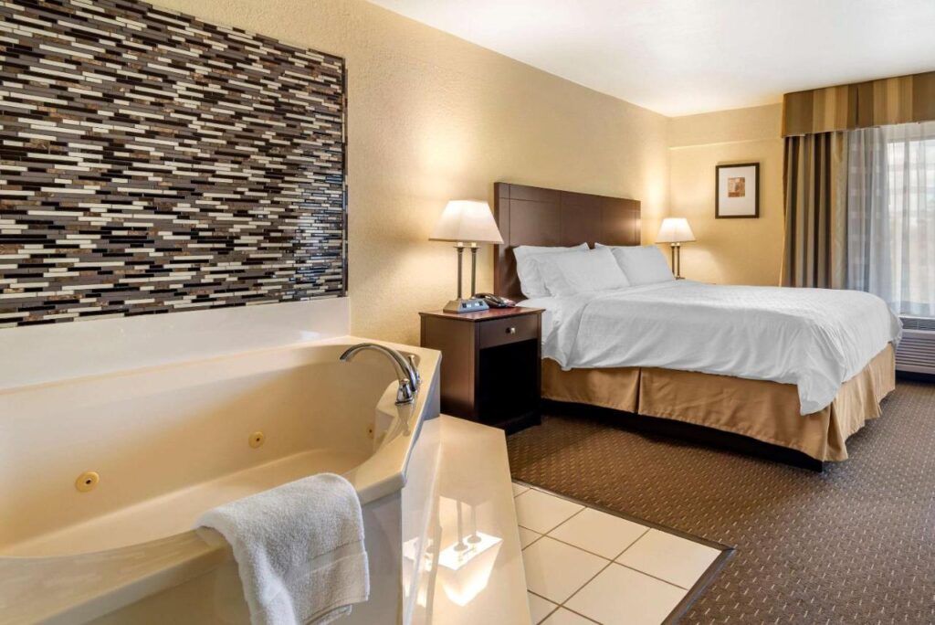 Comfort Inn & Suites