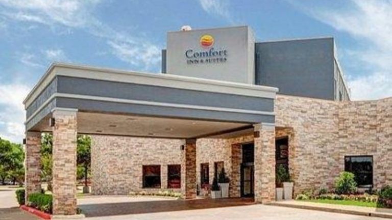 Comfort Inn & Suites Plano East