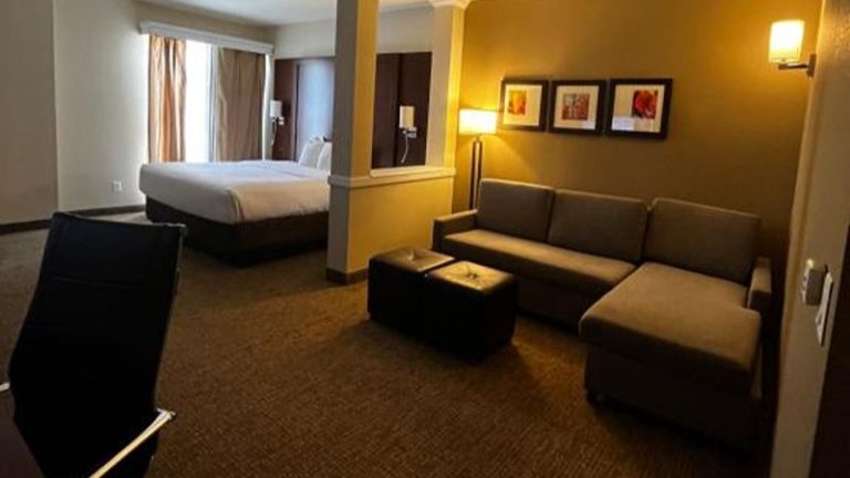 Comfort Suites Denver International Airport
