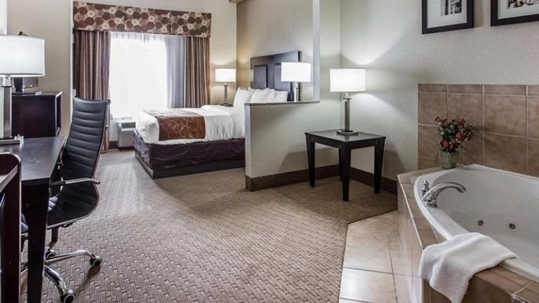 Comfort Suites Morrow- Atlanta South