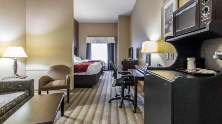 Comfort Suites Smyrna