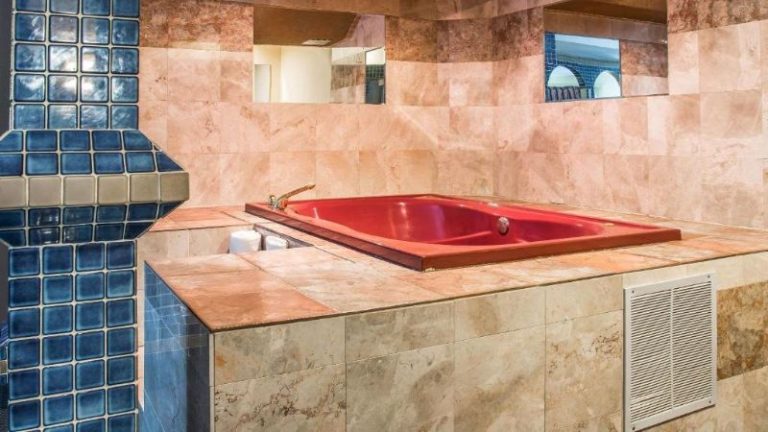 Country Inn & Suites by Radisson, Battle Creek, MI