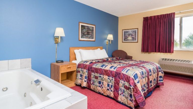 Days Inn by Wyndham West-Eau Claire