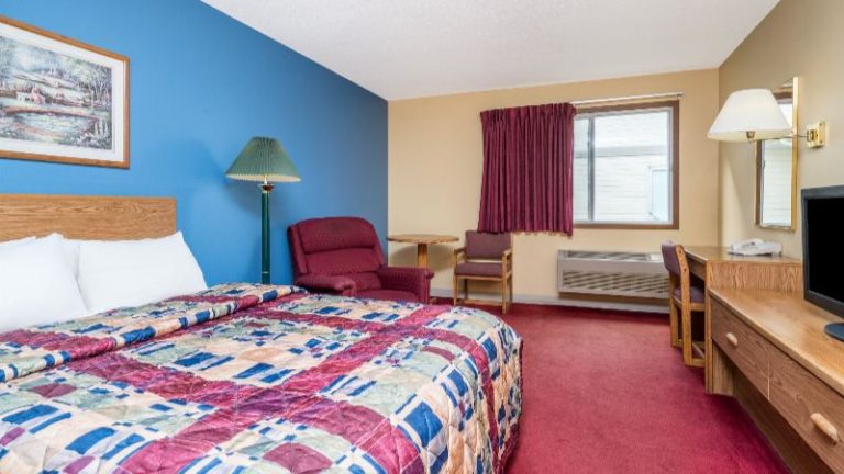 Days Inn by Wyndham West-Eau Claire