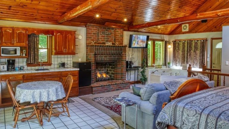 Donna’s Premier Lodging, Berlin, Ohio