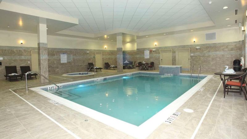 Embassy Suites by Hilton Fayetteville Fort Liberty, room with private jacuzzi, photo 7