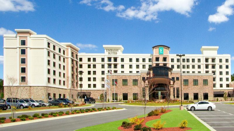 Embassy Suites by Hilton Fayetteville Fort Liberty, room with private jacuzzi, photo 8