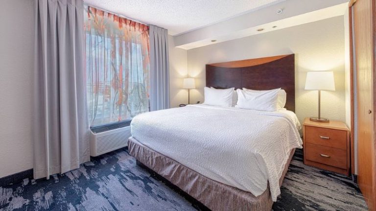 Fairfield Inn & Suites by Marriott Chicago Naperville