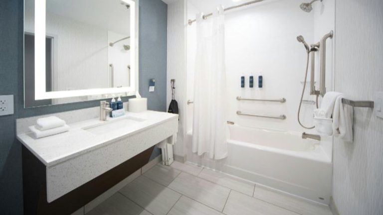 Four Points by Sheraton Fayetteville