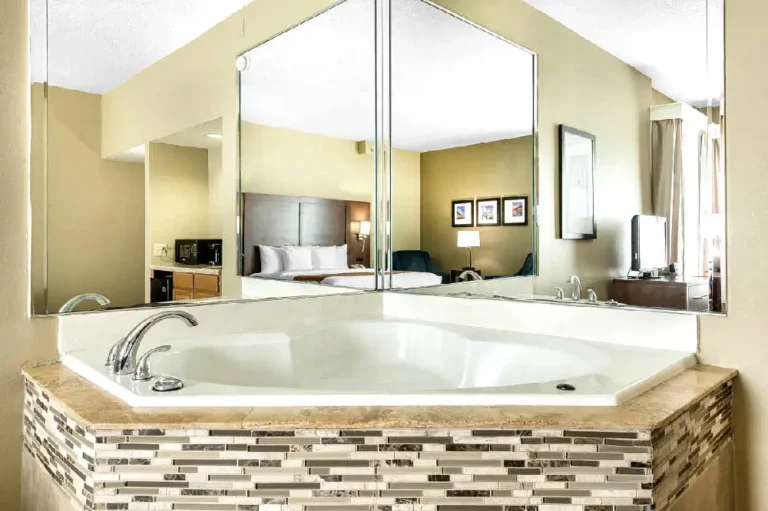 Four Points by Sheraton Jacksonville Beachfront