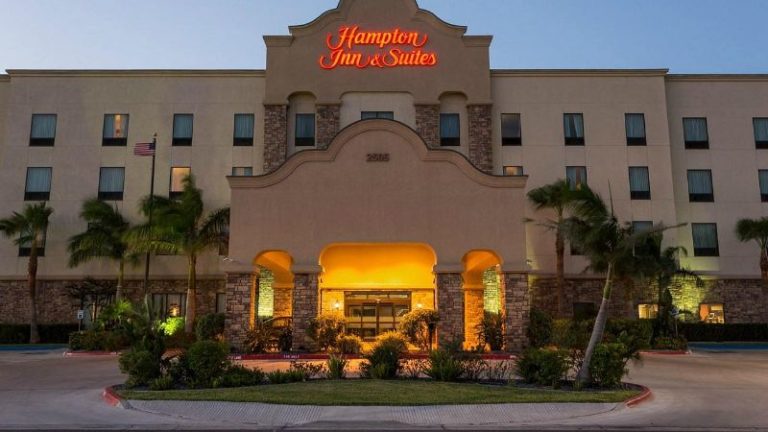 Hampton Inn & Suites Mission