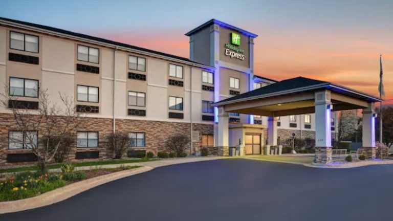 Holiday Inn Express Marshall, an IHG Hotel