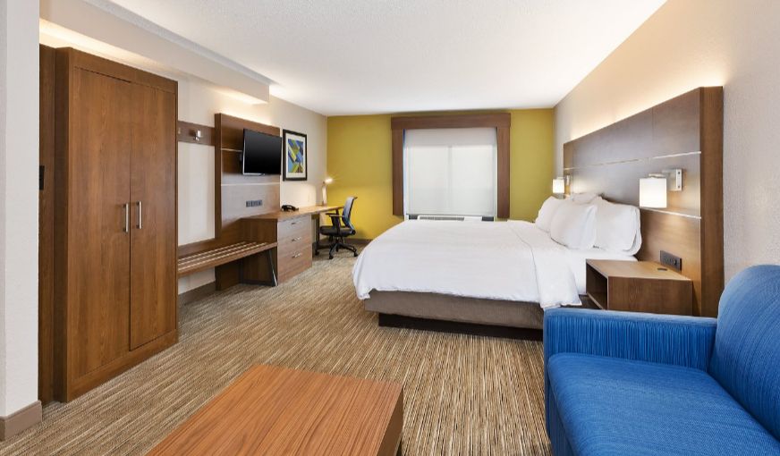 Holiday Inn Express & Suites Chesapeake, an IHG Hotel, photo 3