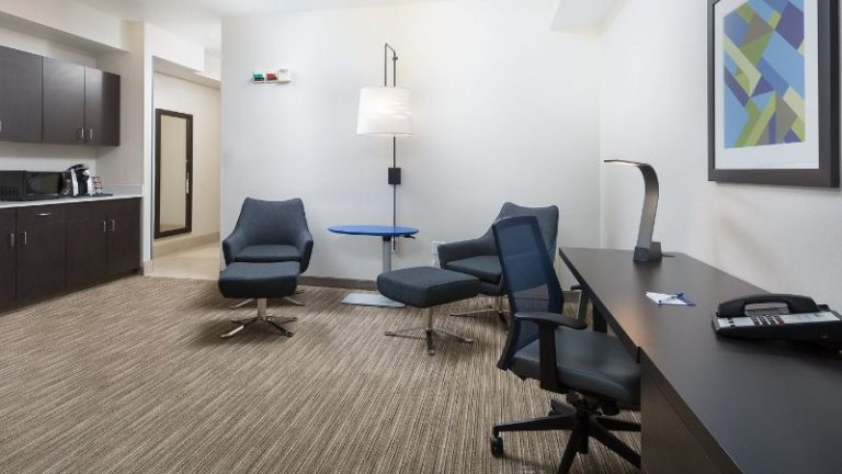 Holiday Inn Express & Suites Eugene Downtown – University, an IHG Hotel