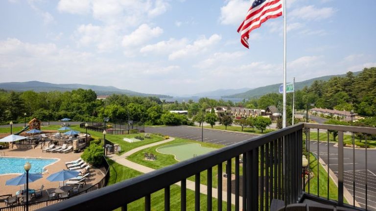 Holiday Inn Resort Lake George – Adirondack Area, an IHG Hotel