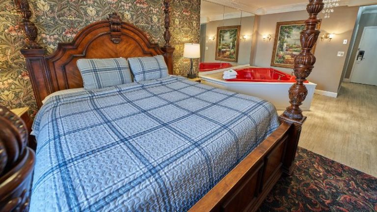 Hyannis Plaza Hotel, Massachusetts