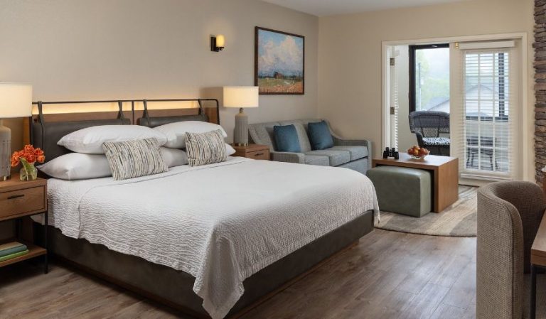 Meadowbrook Inn