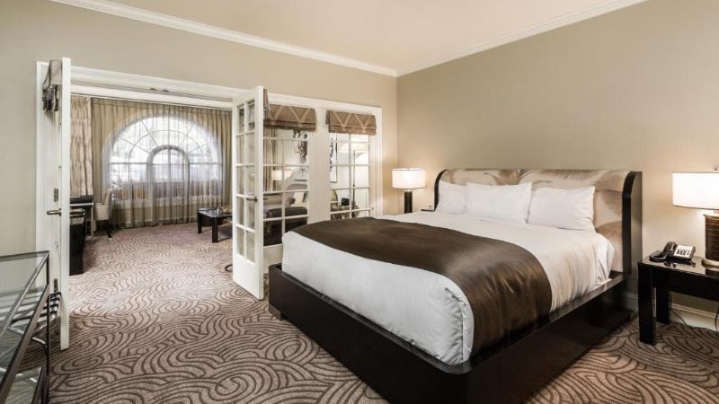 Montecito Inn, room with private jacuzzi, photo 3