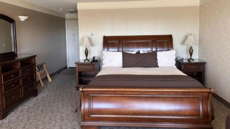 North Cliff Hotel