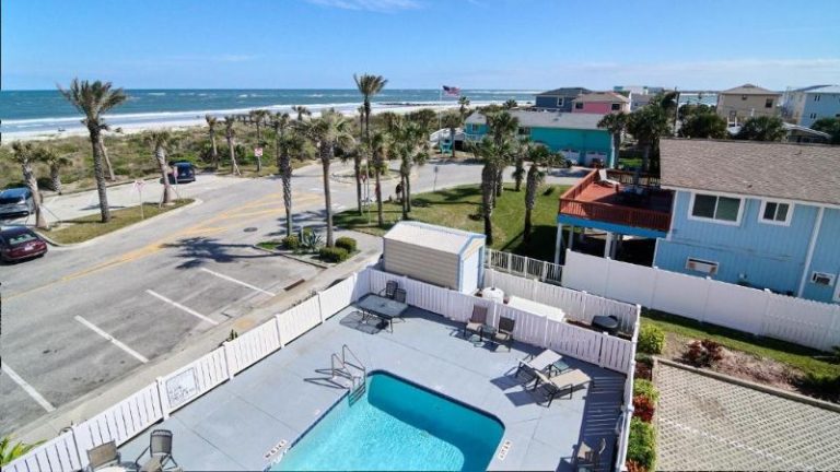 Oceanview Lodge
