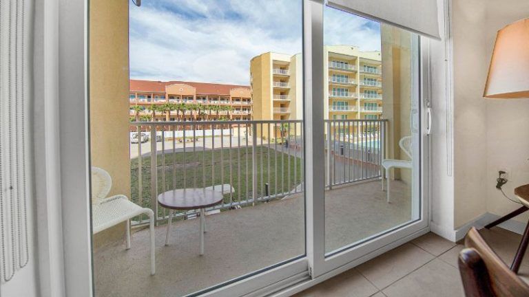 Peninsula Island Resort & Spa