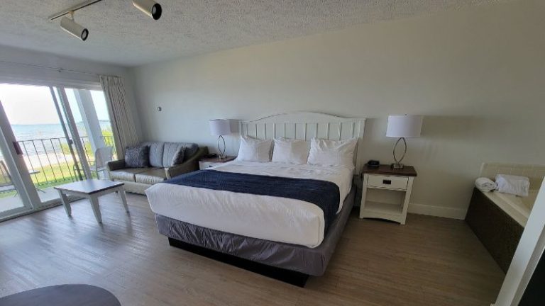 Pointes North Beachfront Resort Hotel