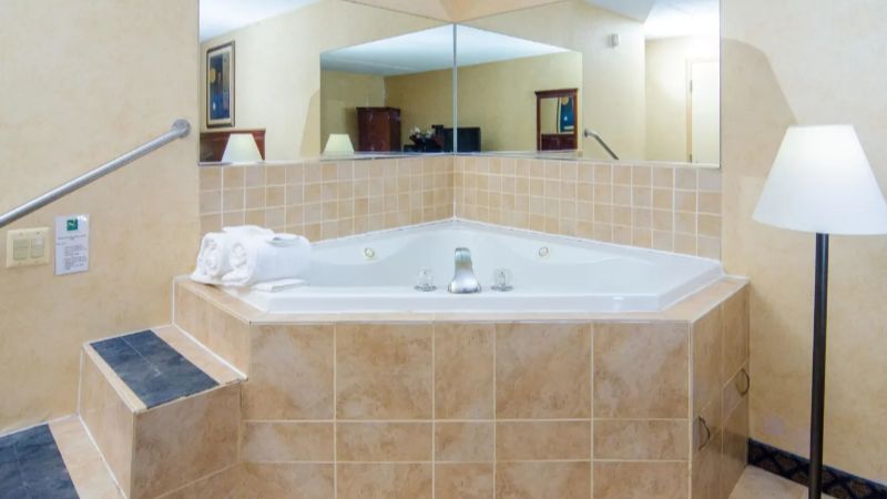 Coldwater Inn & Suites near I 69