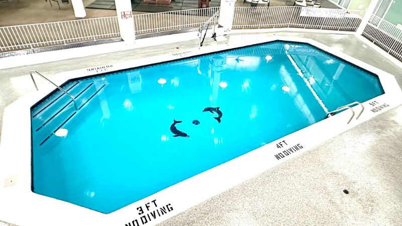 Coldwater Inn & Suites near I 69, room with private jacuzzi, photo 6