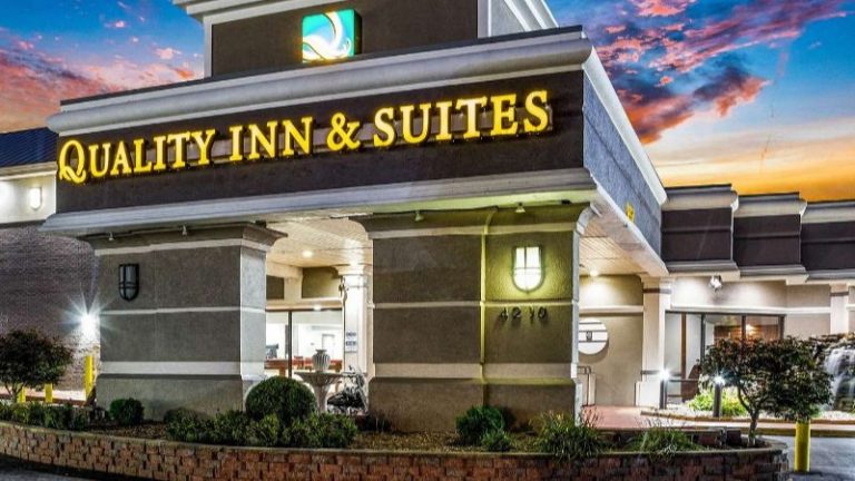 Quality Inn & Suites Kansas City I-70 East