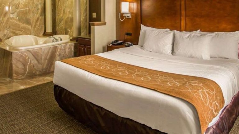 Quality Suites NYC Gateway, North Bergen, New Jersey