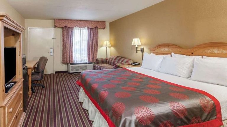 Ramada by Wyndham Lebanon