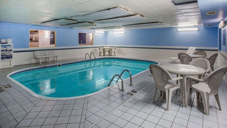 Ramada by Wyndham Sioux Falls