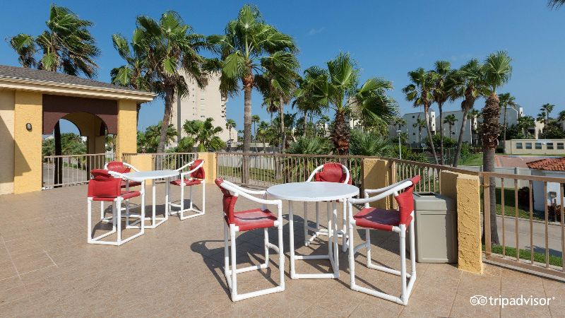 Ramada by Wyndham & Suites South Padre Island, photo 7