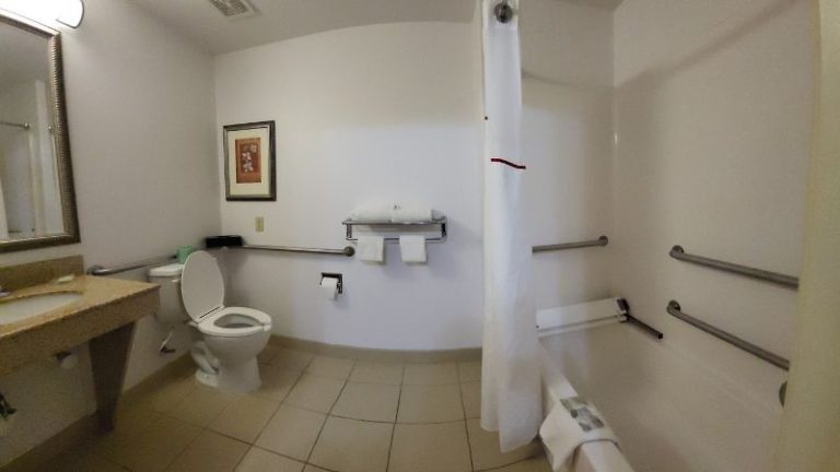 Red Roof Inn & Suites Midland