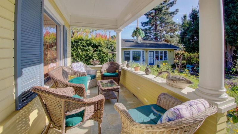 Secret Garden Inn & Cottages, room with private jacuzzi, photo 7