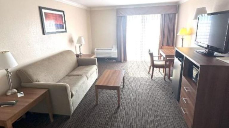 Quality Inn & Suites